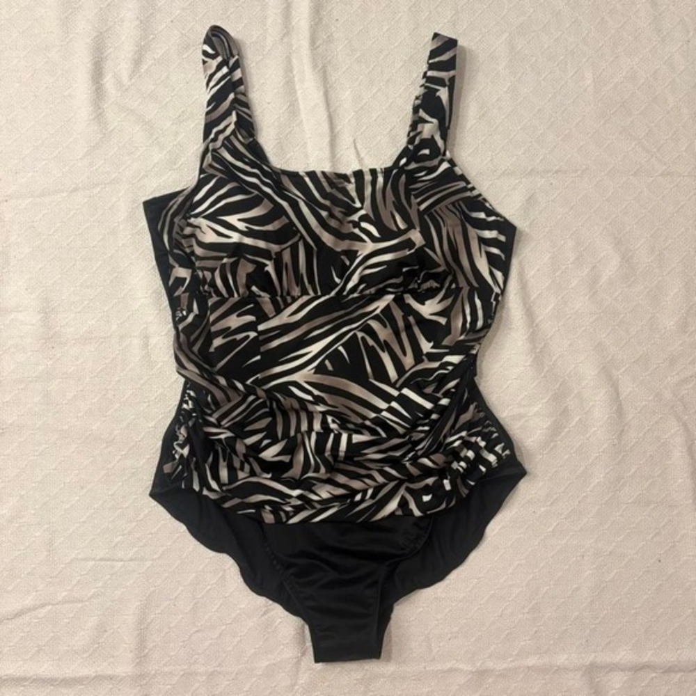 Trimshaper Miraclesuit 22W slimming shapewear one piece swim suit‎ zebra print